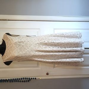 Short Sleeve Lace Zip Back Dress Size 8 color Oatmeal